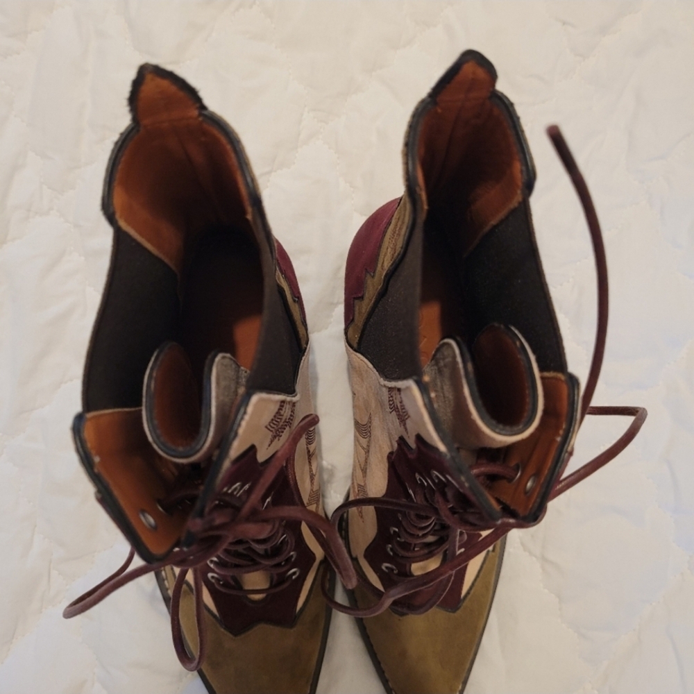 Deadstock Coach lace up bootie - Picture 13 of 16